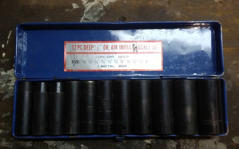 lot 129 image: 12 Piece 12 In Deep Drive Standard Impact Sockets