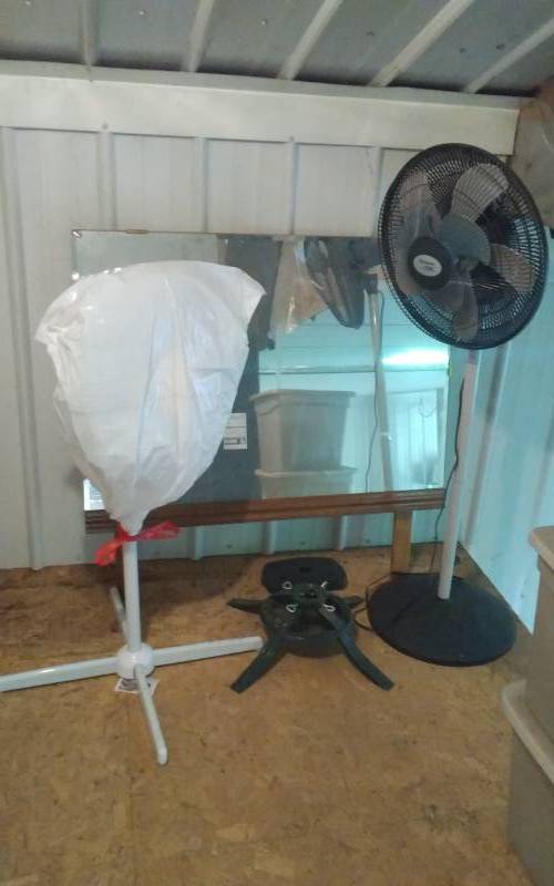 lot 252 image: 2-Floor Fans, Vintage Mirror For Dresser