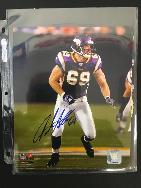 lot 70 image: Minnesota Vikings - Jared Allen Autographed 8 x 10
