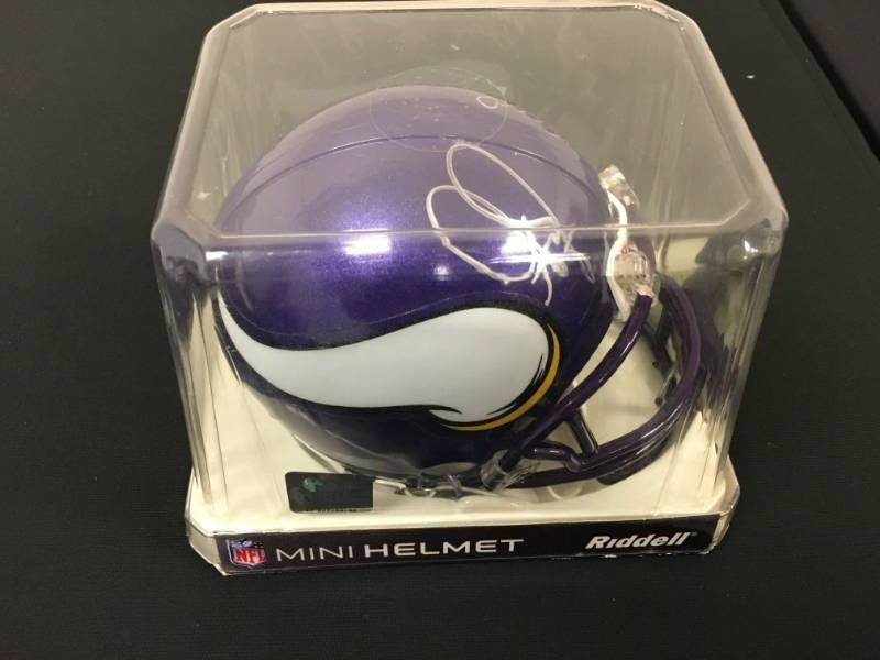 lot 98 image: Minnesota Vikings  Autographed  Greg Jennings, Bud Grant, Tarvaris Jackson  Riddell Mini Helmet