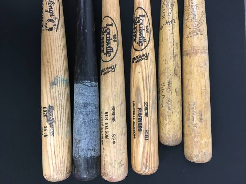 lot 104 image: Lot of (6) Wood Baseball Bats