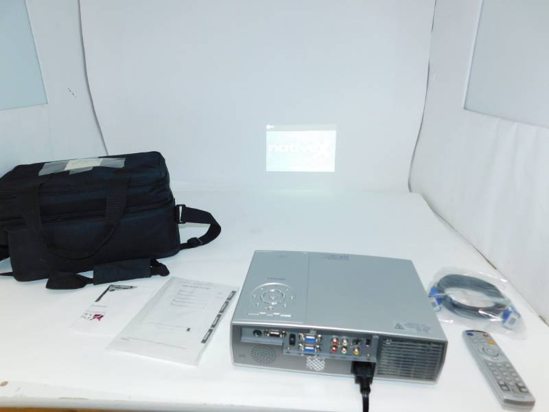 lot 9 image: Toshiba  TDP-TW100 Projector