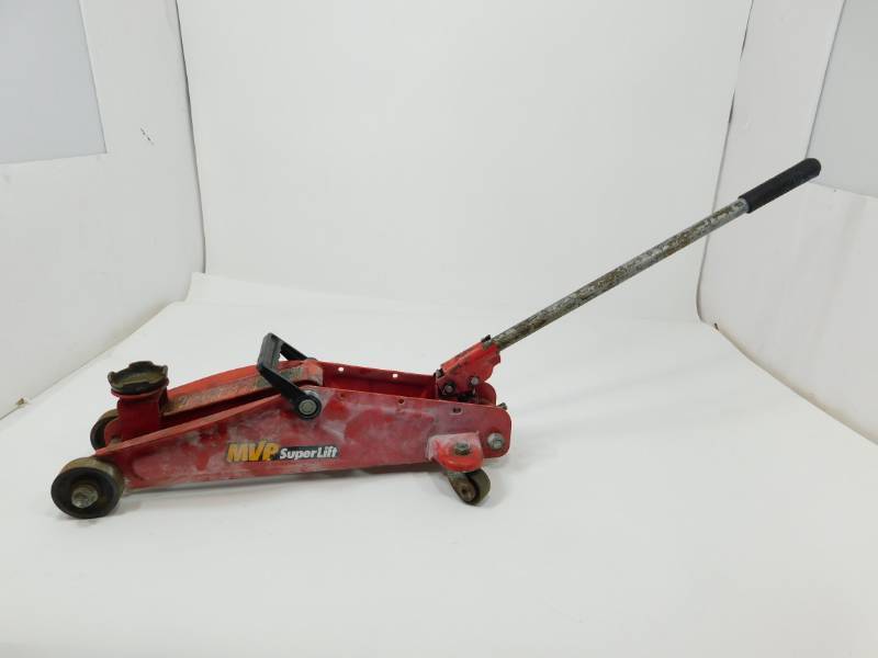 lot 36 image: MVP Superlift Hydraulic Floor Jack
