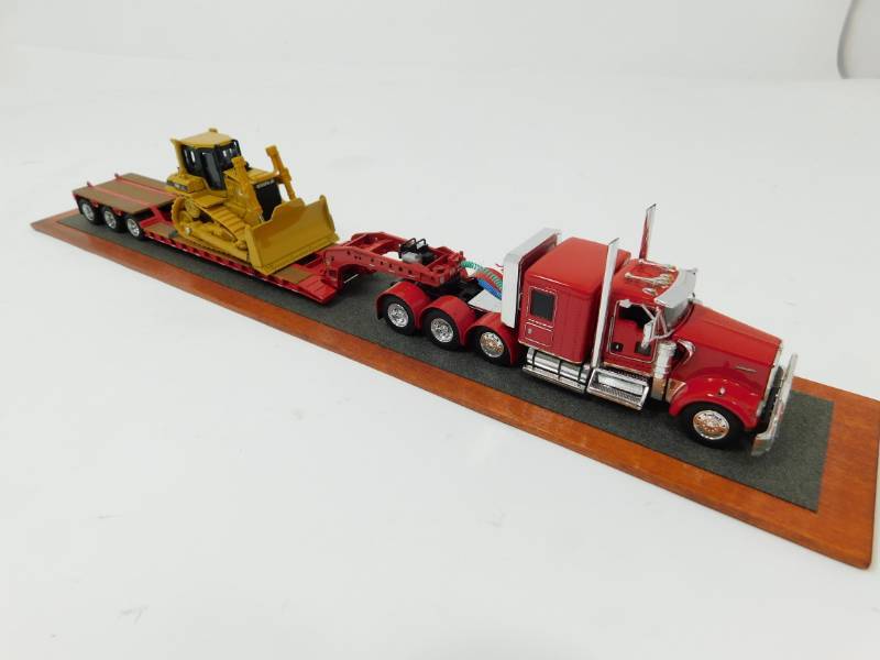 lot 59 image: Die Cast Promotions DCP High Quality Die Cast Replicas