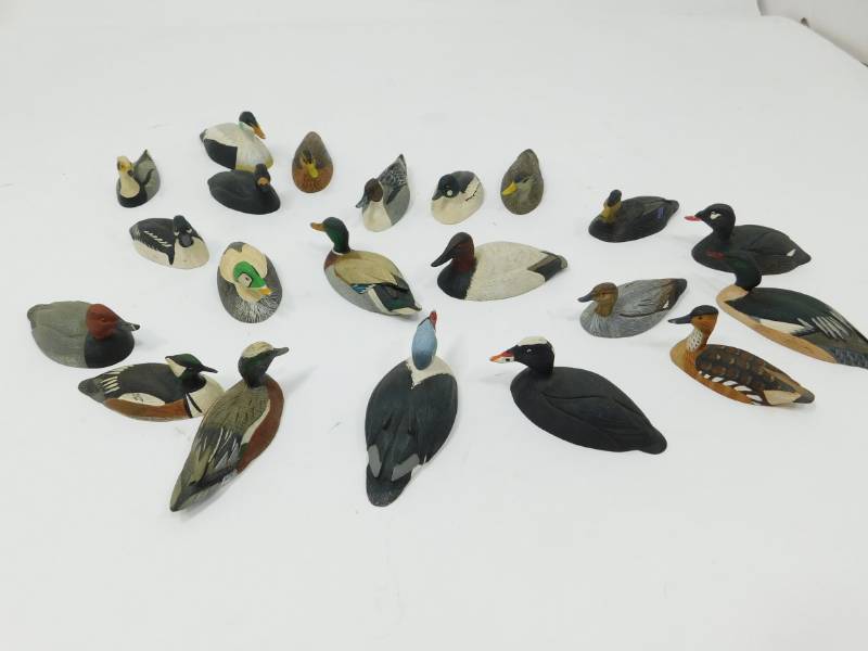 lot 73 image: Twenty-One Miniature Duck Decoy Collection By Wm. J. Koelpin  (1982)