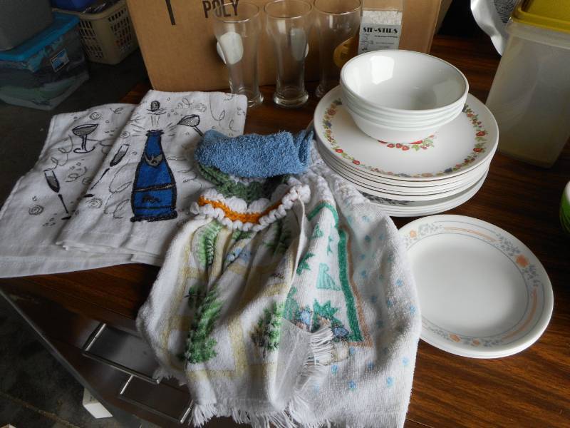 Assorted Kitchenware
