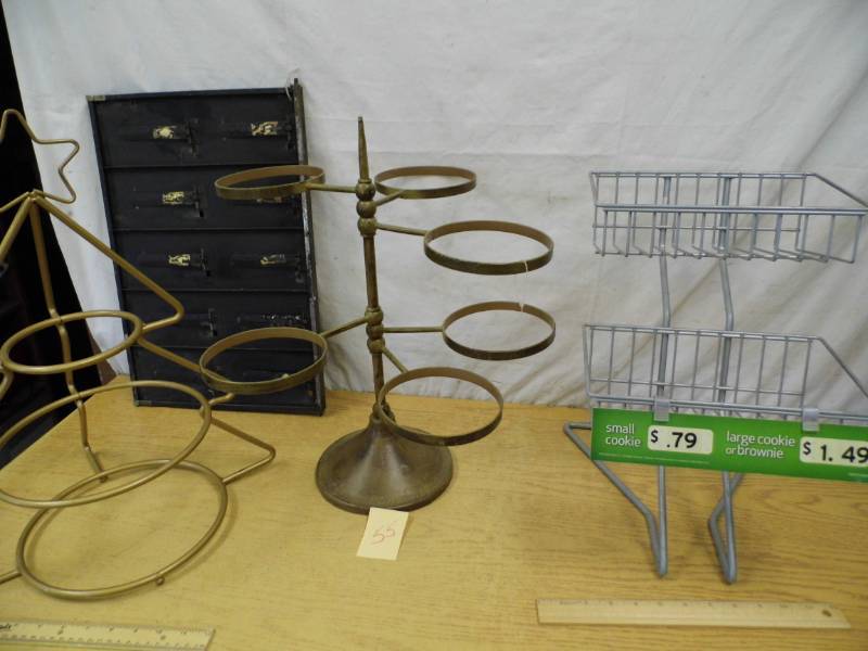 Metal Display Pieces