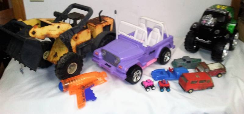 lot 6 image: Toy lot. Tonka, Barbie and more.