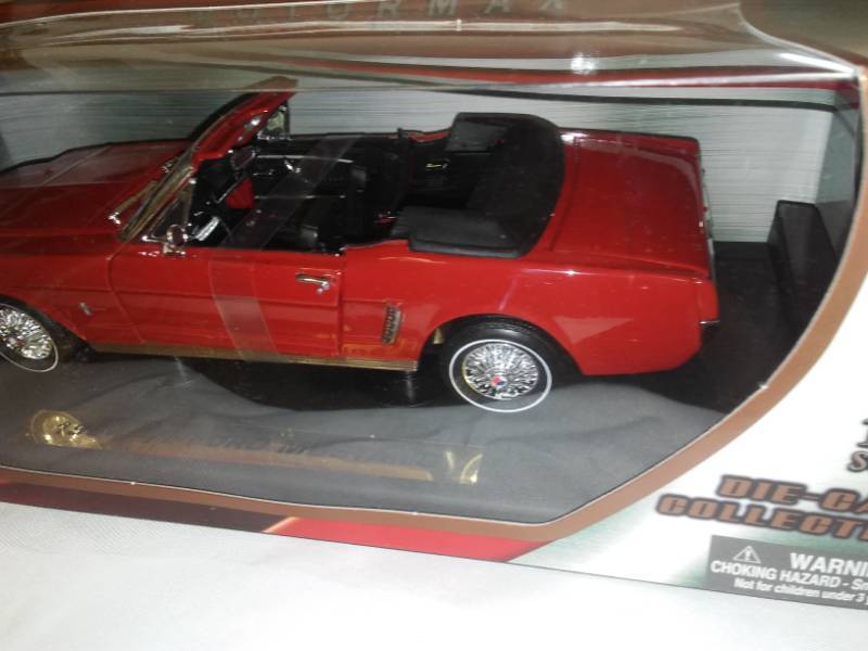 lot 37 image: 1964   Ford Mustang convertible
