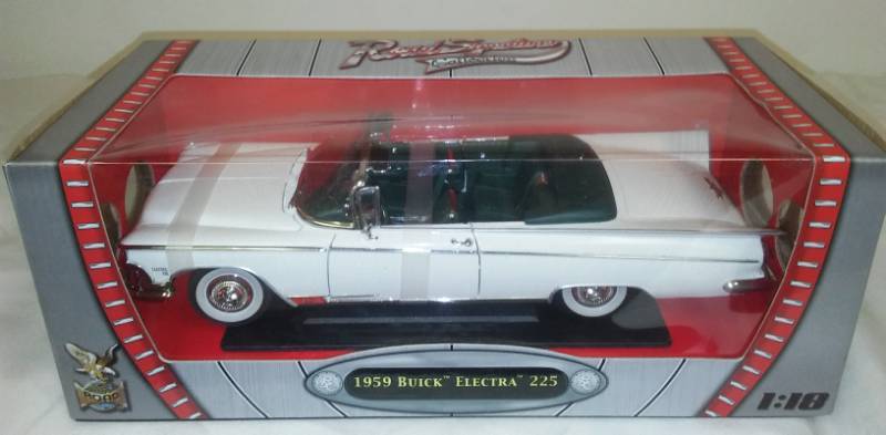 lot 39 image: 1959 Buick Electra 225. Convertible