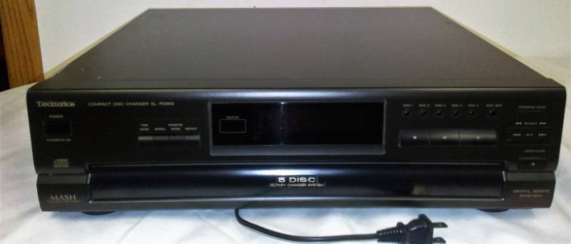 lot 45 image: Technics 5 disc CD changer  player.