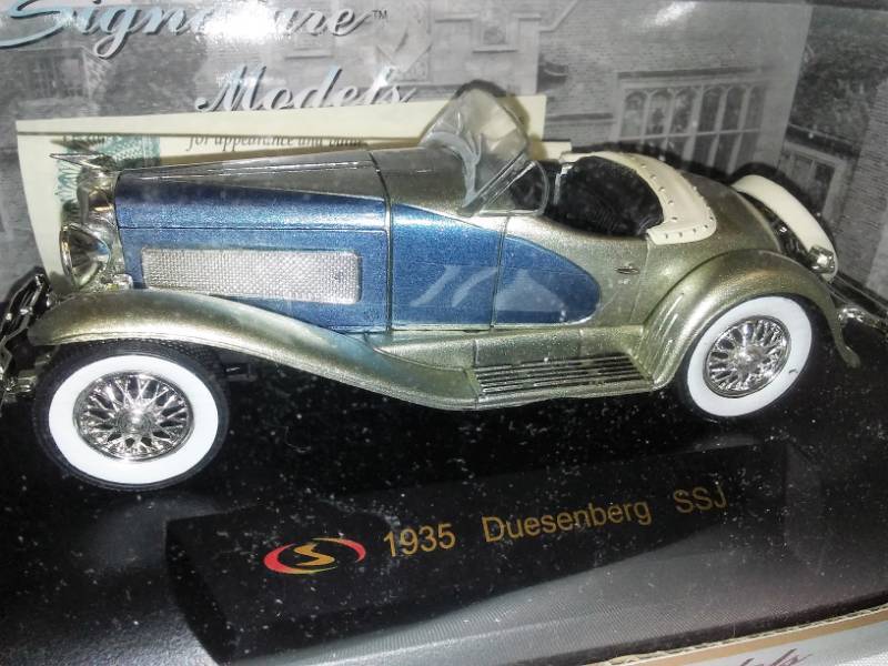 lot 95 image: 1935 Duesenberg SSJ convertible.