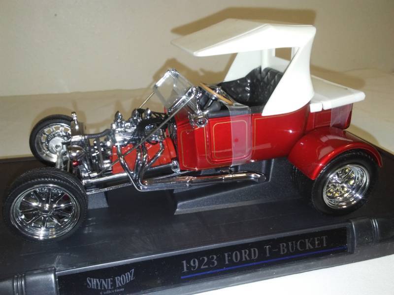 lot 101 image: 1923 Ford T Bucket hot rod Shyne Rods.