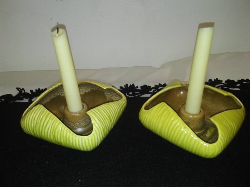 lot 125 image: Red Wing Pottery. Model B2111 candle holders.