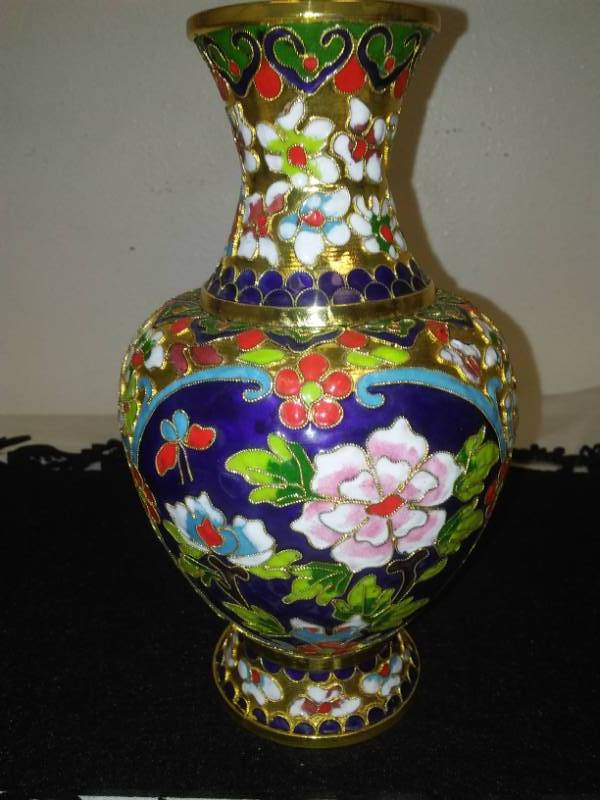 lot 143 image: Hand decorated Asian metal vase,