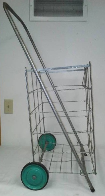lot 197 image: Vintage Collapsible grocery  utility laundry cart on wheels