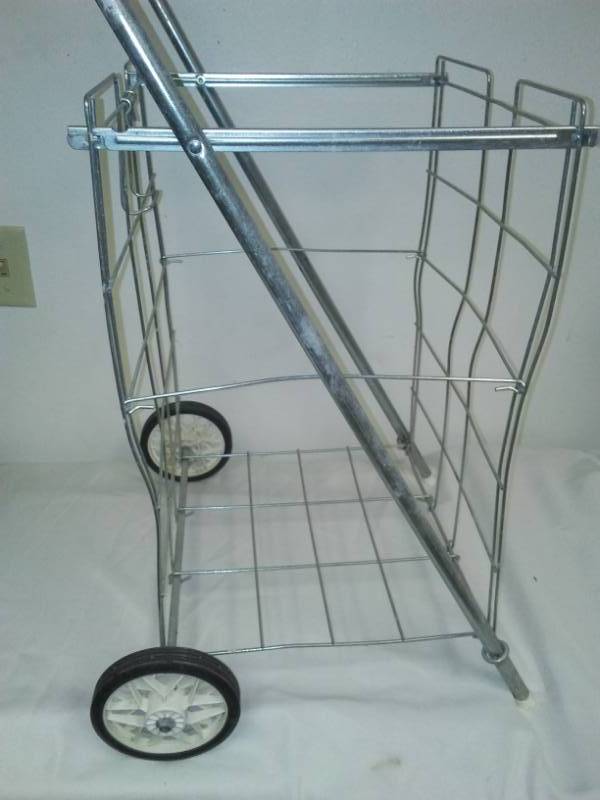 lot 198 image: Vintage Collapsible grocery  utility laundry cart on wheels