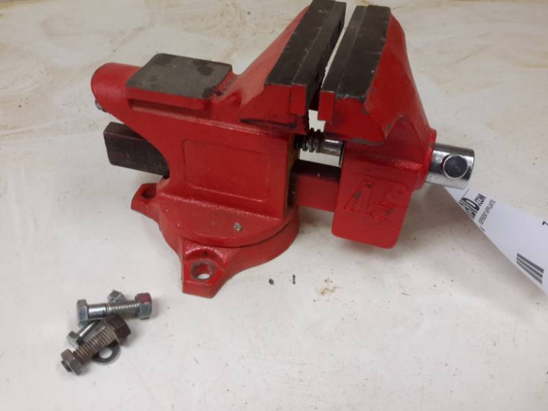lot 7 image: Sears 4 12 Table Vice