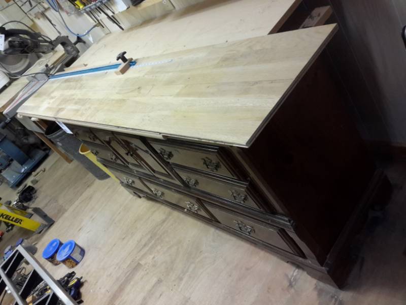 lot 9 image: Very Long Work Bench with Vintage Dresser