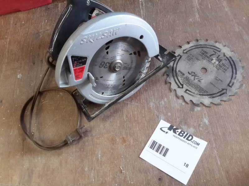 lot 18 image: Skilsaw 7 14 Circular Saw