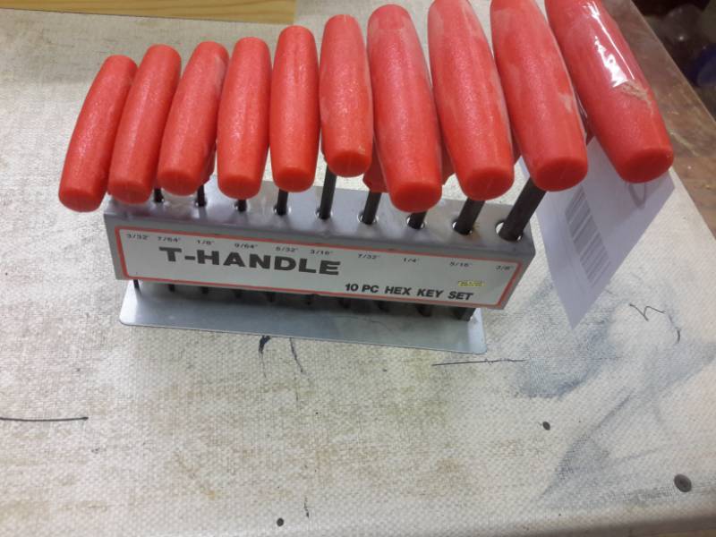 lot 36 image: T-Handle 10pc Hex Key Set