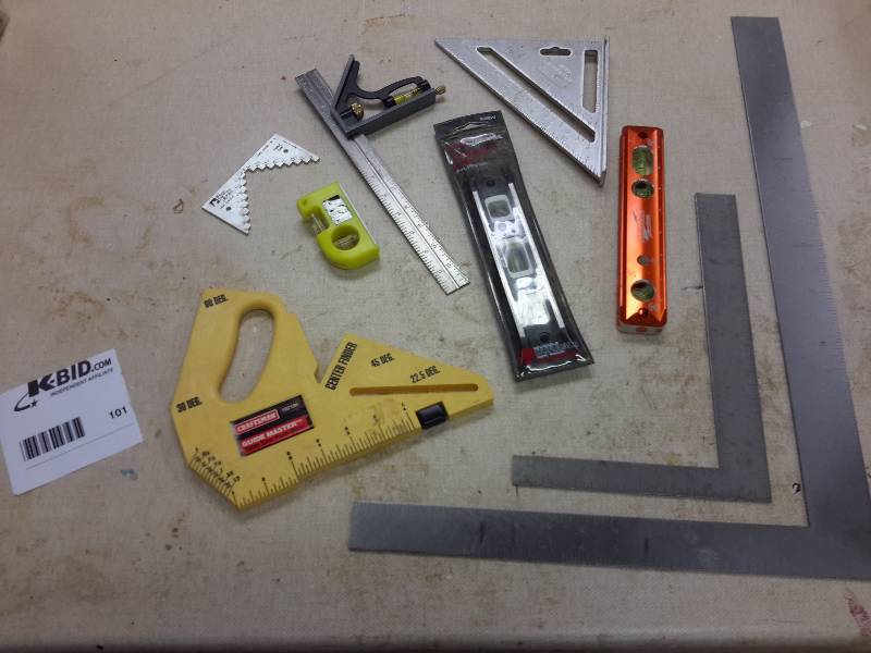 lot 101 image: Lot of Drafting and Measuring Items