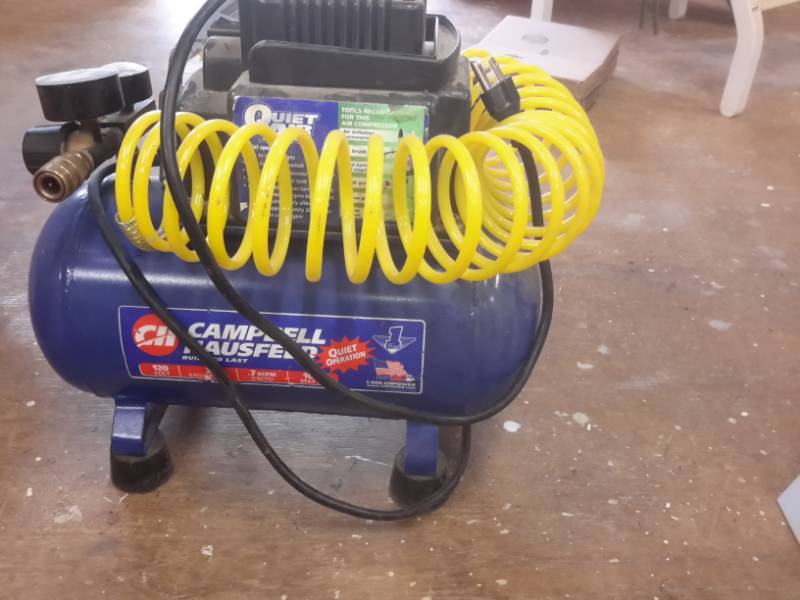 lot 34 image: Campbell Hausfeld Air Compressor
