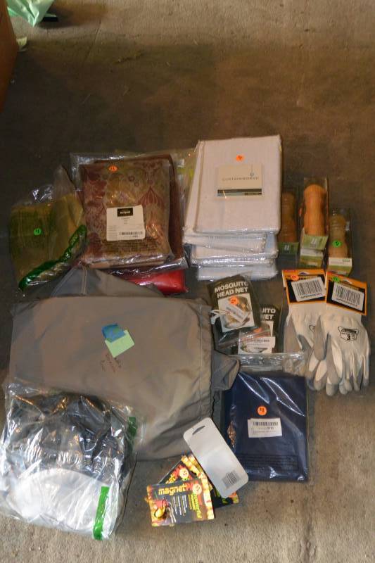 lot 55 image: Lot of misc. see pictures...