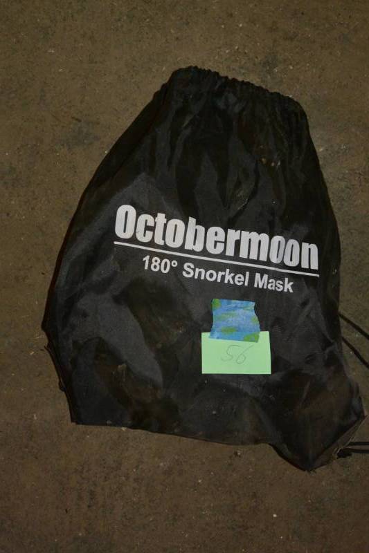 lot 56 image: Snorkel mask, new...