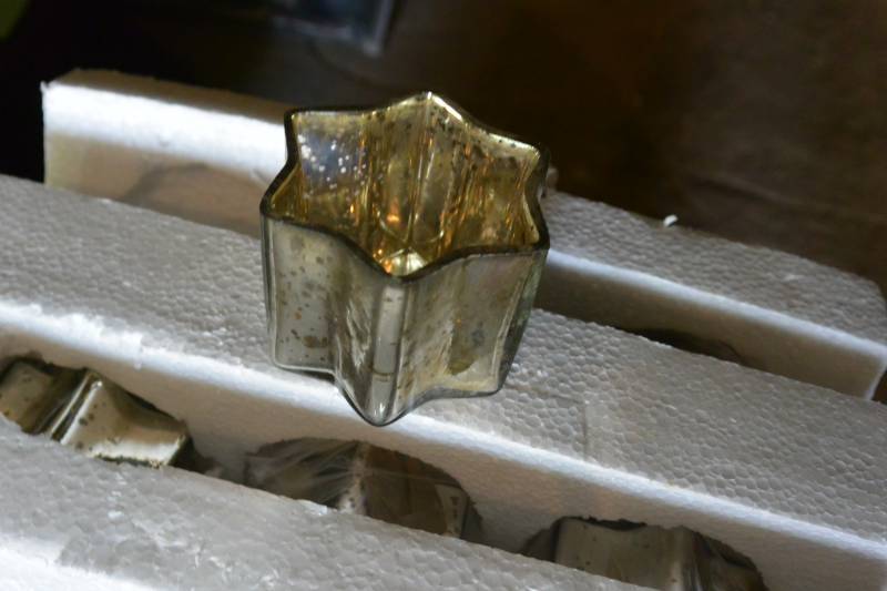 lot 58 image: tea lights and candle holders, new...