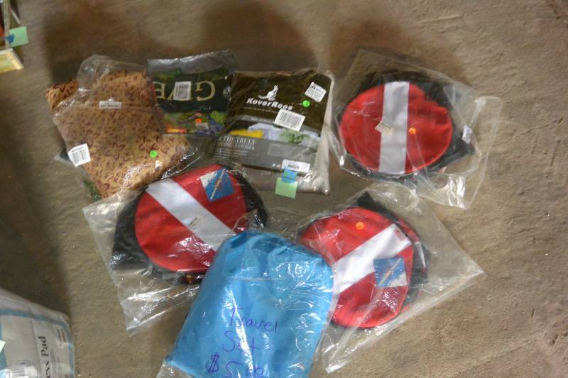 lot 66 image: Bags, linens and misc, all new...
