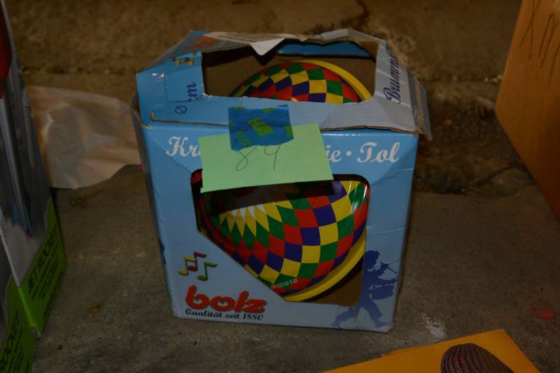 lot 84 image: Kids toys, new...