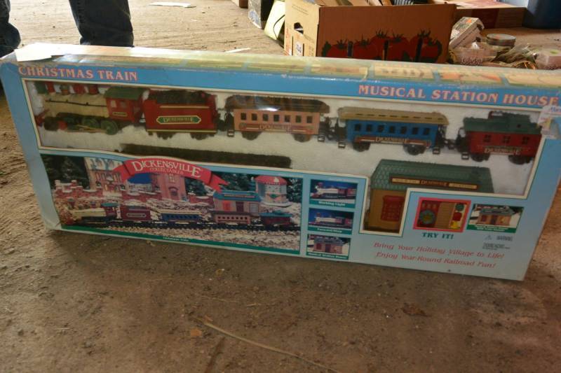 lot 91 image: Train Set...
