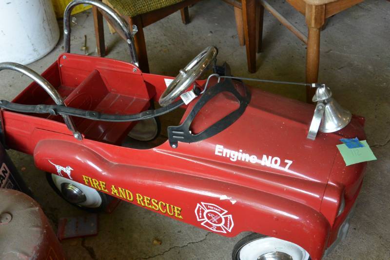 lot 112 image: Pedal fire truck...