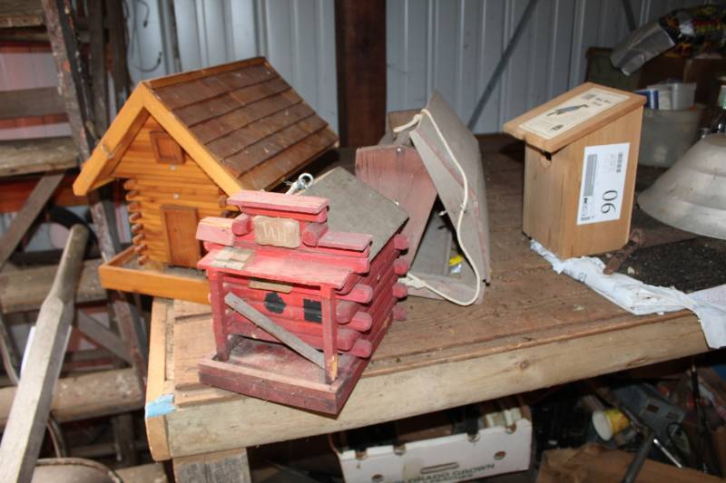 lot 90 image: Lot of (4) Bird Feeders, Bird House