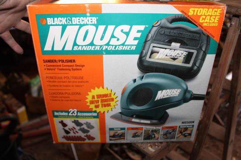 lot 87 image: Black & Decker Mouse SanderPolisher w Case