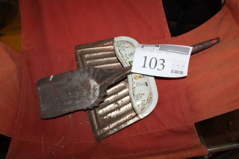 lot 103 image: Vintage Metal Dust Pans