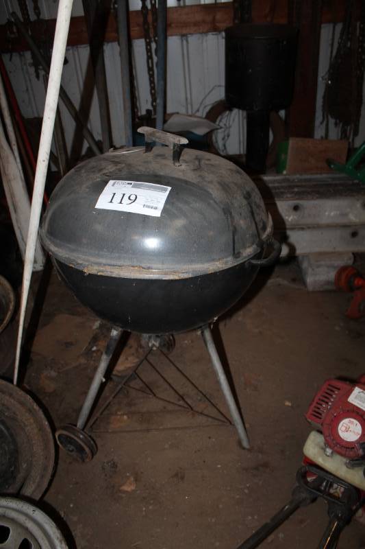 lot 119 image: Kettle Grill