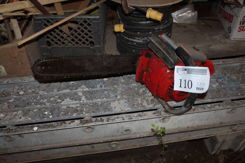 lot 110 image: Homelite Super XL Chainsaw