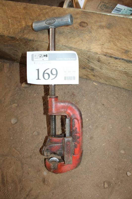 lot 169 image: Ridgid No. 2 Heavy Duty 16 to 2in. Pipe Cutter
