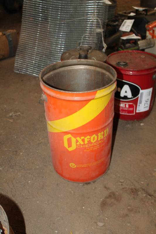 lot 173 image: Vintage Oxford Metal Bucket