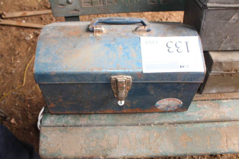 lot 133 image: Tool Box