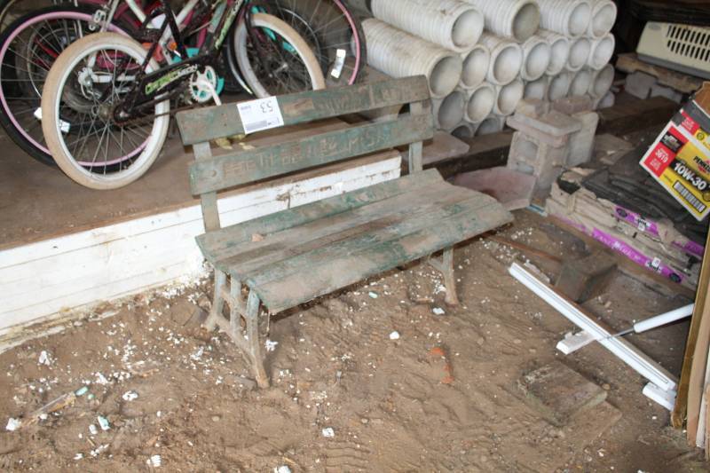 lot 53 image: Outdoor Bench