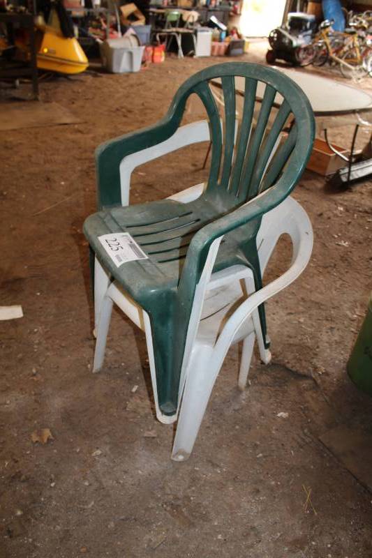 lot 225 image: Lot of (3) Plastic Lawn Chairs