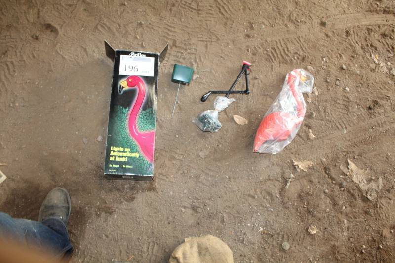 lot 196 image: Pink Flamingo Solar Yard Light