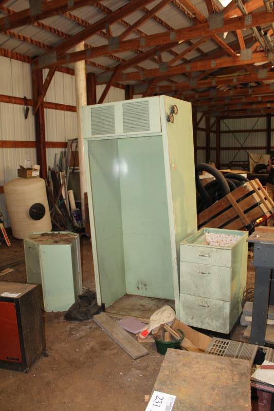 lot 211 image: Lot of (3) Metal Cabinets
