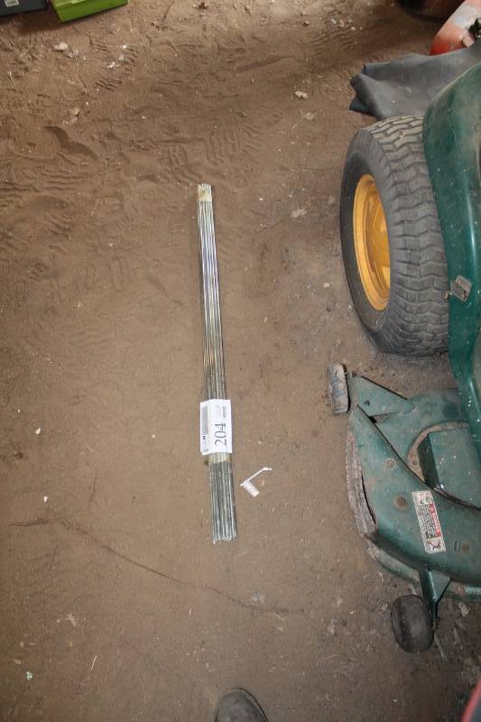 lot 204 image: Metal Rods