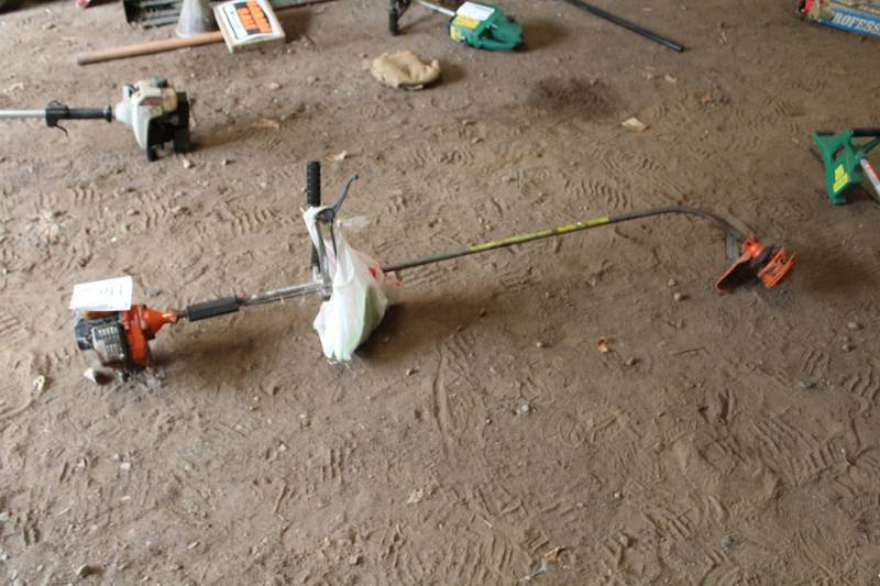 lot 116 image: Stihl F561 Electronic Trimmer