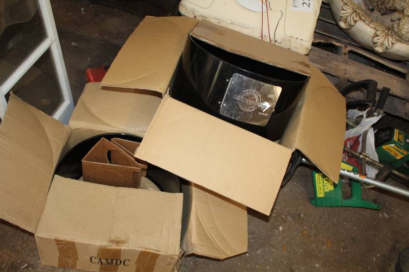 lot 192 image: Smoker Parts