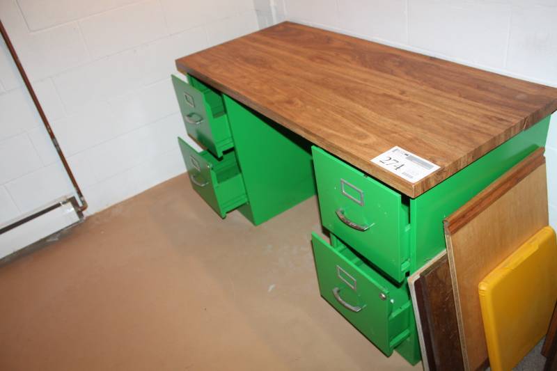 lot 274 image: 4-Drawer Metal Office Desk w Wood Top